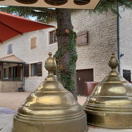 Hotel Domaine Bassy à Saint-Gengoux-de-Scissé Extérieur photo