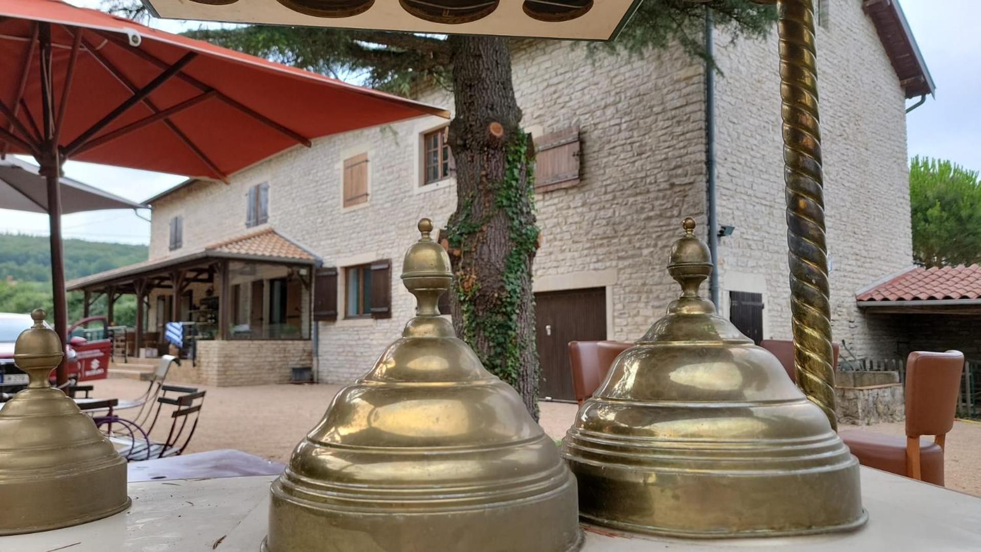 Hotel Domaine Bassy à Saint-Gengoux-de-Scissé Extérieur photo