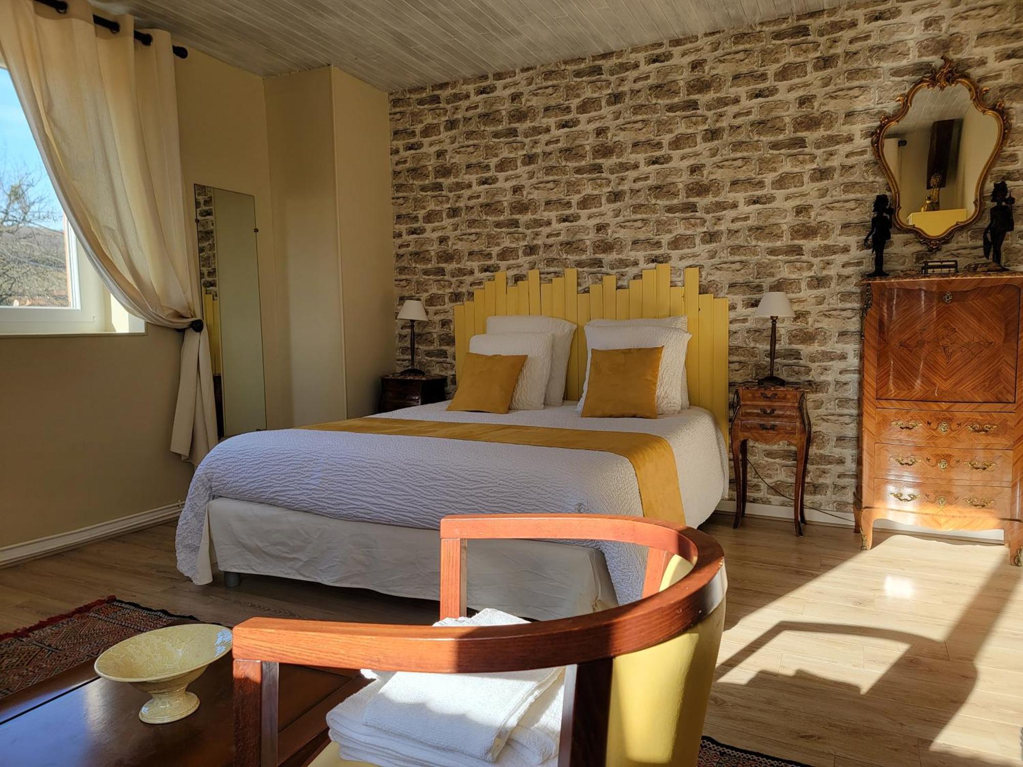 Hotel Domaine Bassy à Saint-Gengoux-de-Scissé Extérieur photo